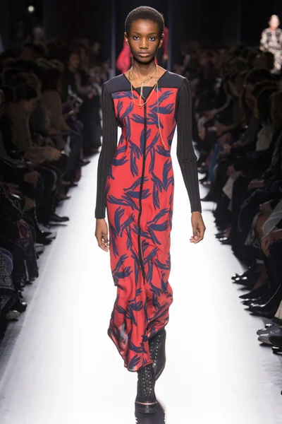 Look 43